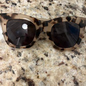 Tortoise Shell Diff Eyewear